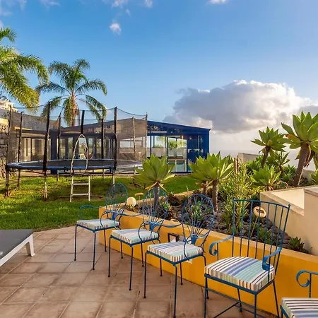 Relax View Semesterbostad *